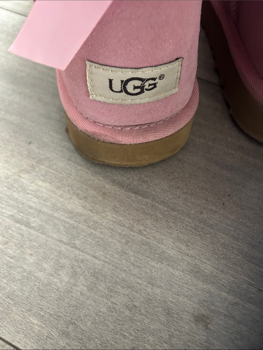 SHORT METRO BOW UGG BOOTS - PINK - Picture 4 of 7